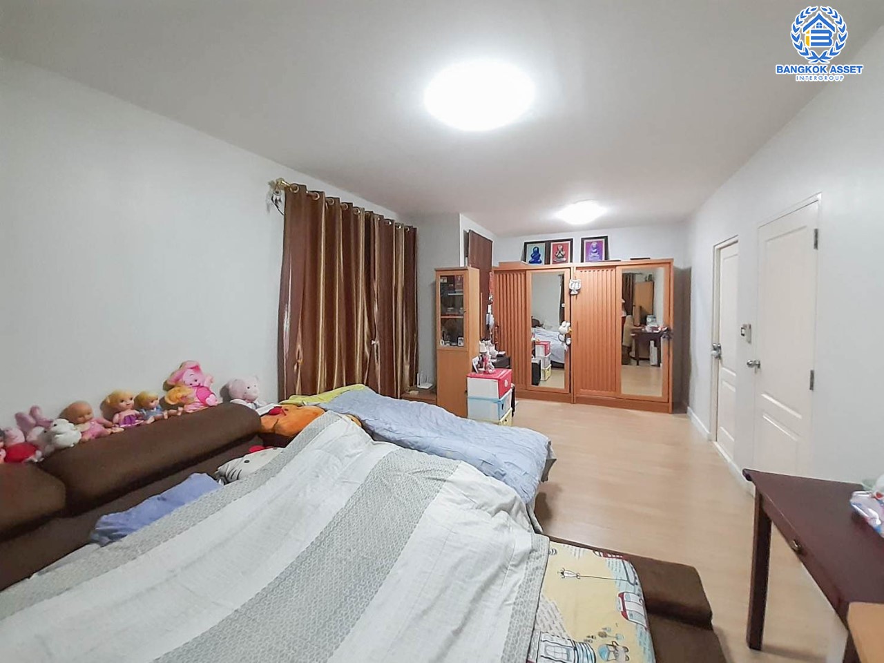 *****บ้านเดี่ยวมือสองย่านนนทบุรี ม.อินนิซิโอ1 ปิ่นเกล้า-วงแหวน เนื้อที่กว้างขวางมากถึง 64 ตร.ว. ฟังก์ชัน 3 ห้องนอน 2 ห้องน้ำ ที่จอดรถ 2 คัน บ้านจากแบรนด์ L&H โครงการตั้งบนทำเลเดินทางสะดวก ใกล้รถไฟฟ้าสายสีม่วง "สถานีตลาดบางใหญ่" และทางด่วน "ศรีรัช"